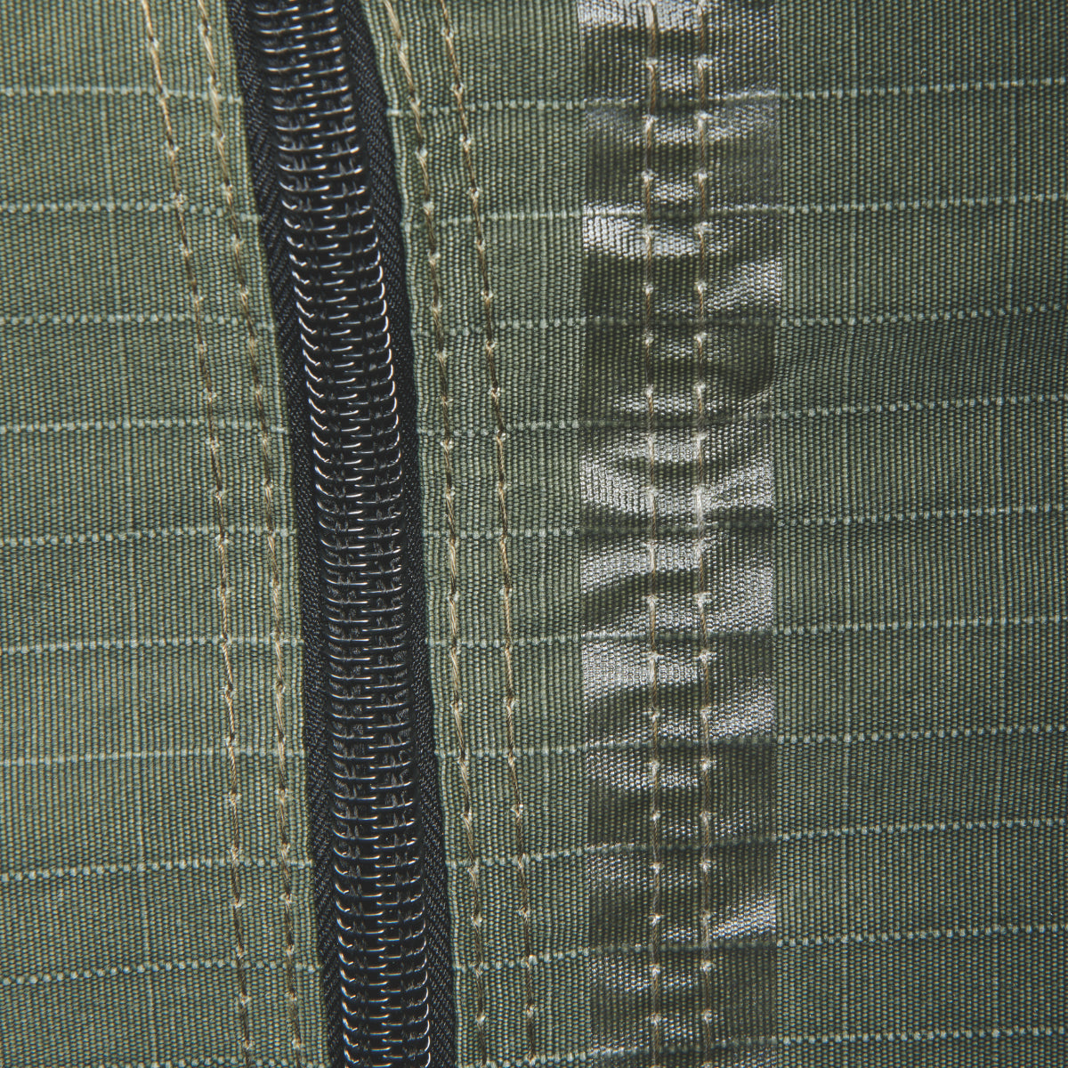 Oztrail Mitchell 900 Swag With Bonus Carry Bag