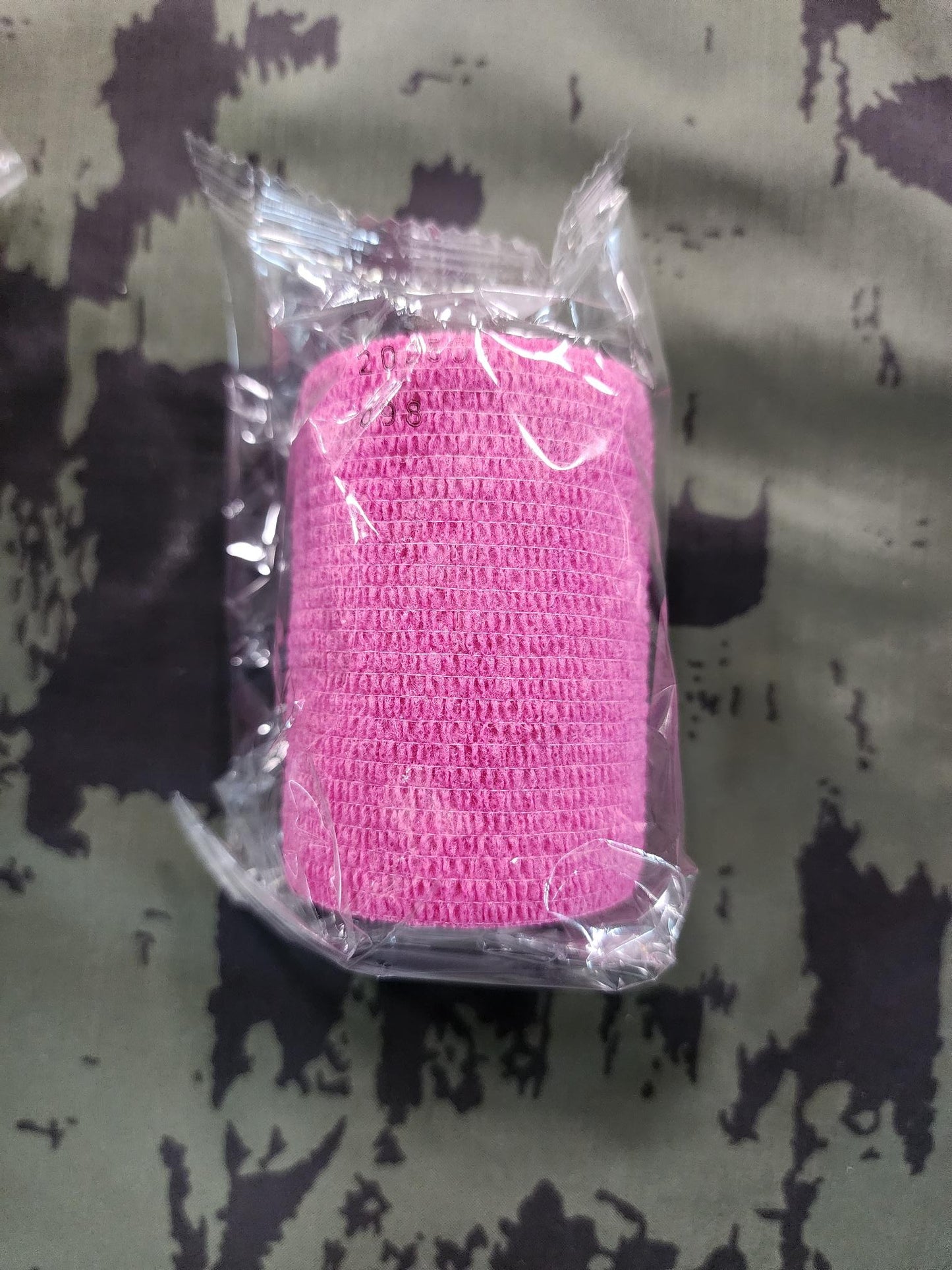 FCO Cohesive Bandage 7.5cm x 4.5m Pink - Fraser Coast Outdoors