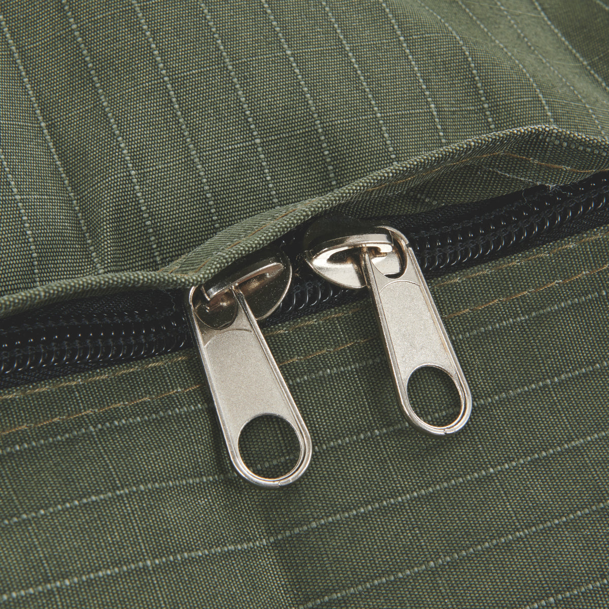 Oztrail Mitchell 900 Swag With Bonus Carry Bag