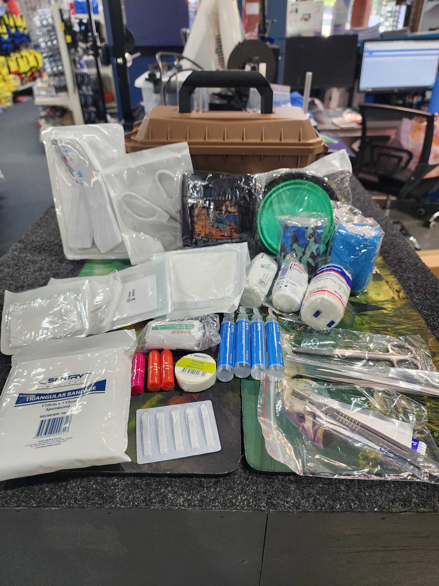 FCO VET KIT Essentials
